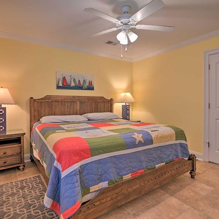 Charming Bermuda Bay Hideaway With Game Room! Миртл-Бич Экстерьер фото