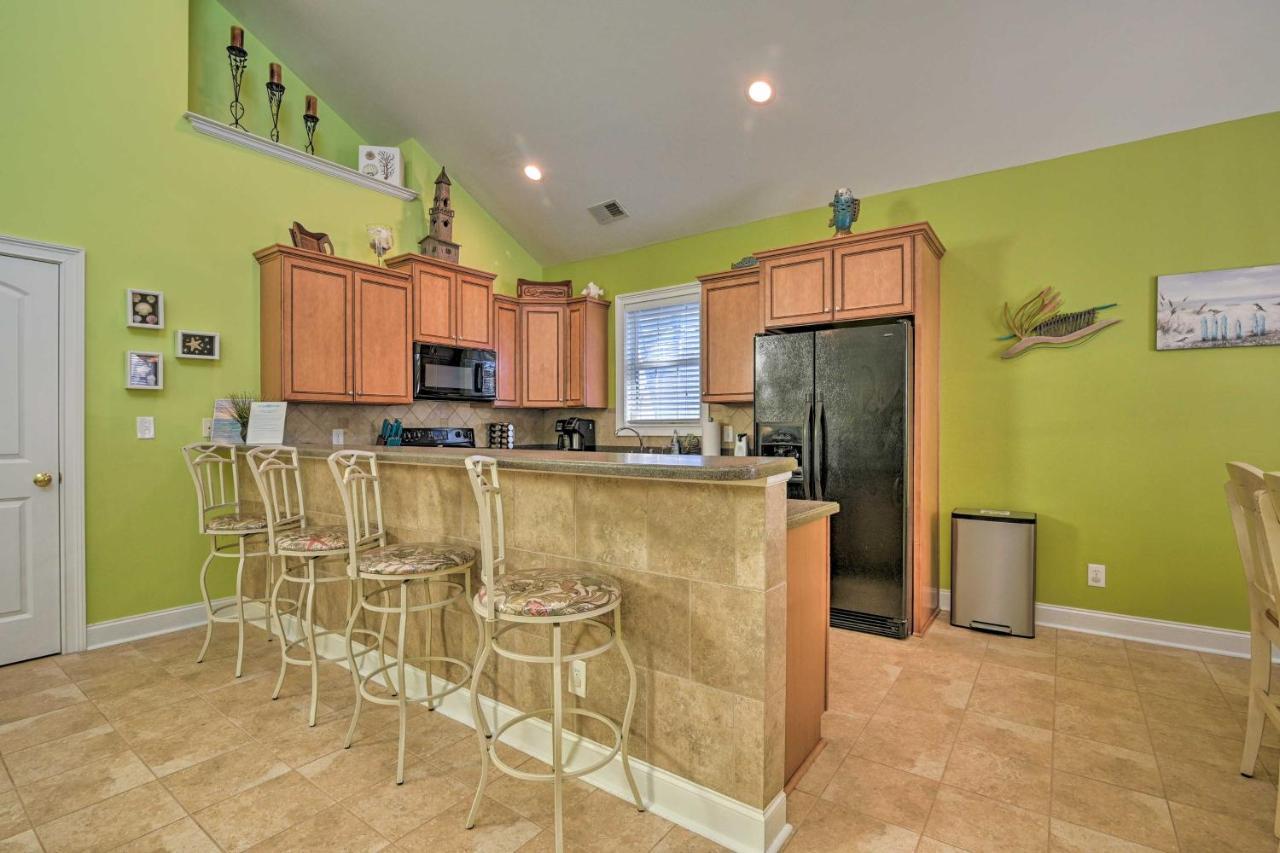 Charming Bermuda Bay Hideaway With Game Room! Миртл-Бич Экстерьер фото