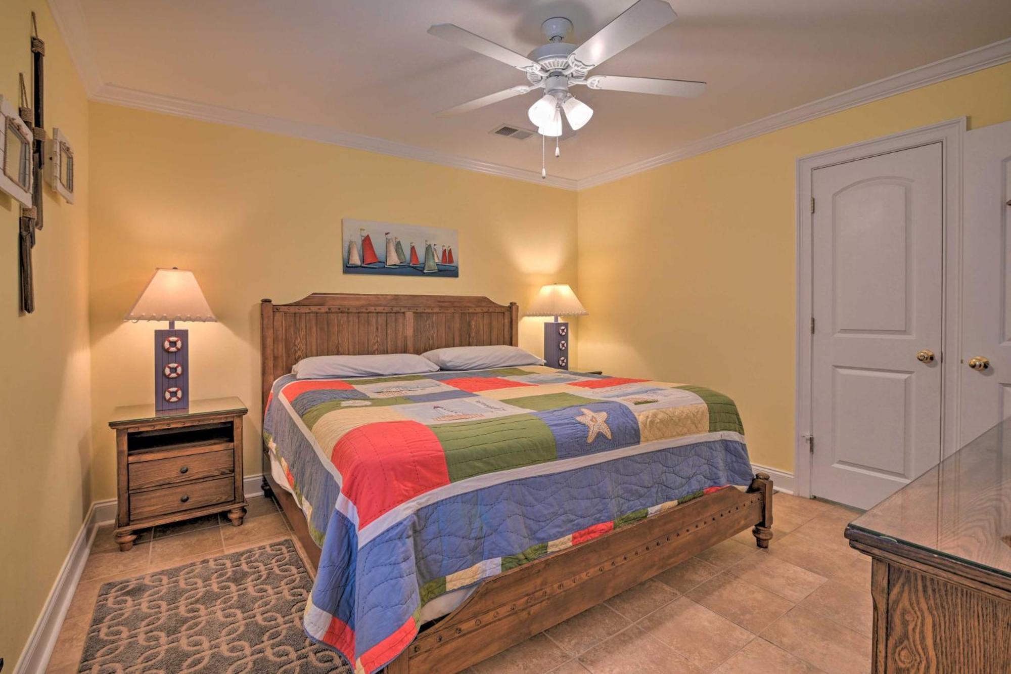 Charming Bermuda Bay Hideaway With Game Room! Миртл-Бич Экстерьер фото